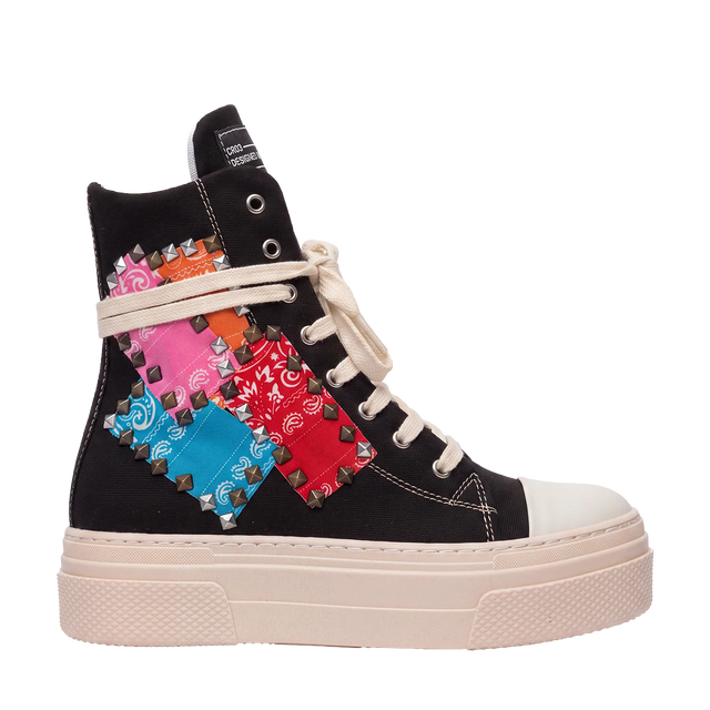 CALIPSO 300 - Canvas Bandana Studs