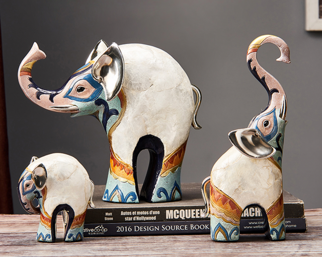 ELEPHANT SCULPTURE