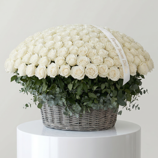 Luxury White Roses In A Basket - Large Bouquet
