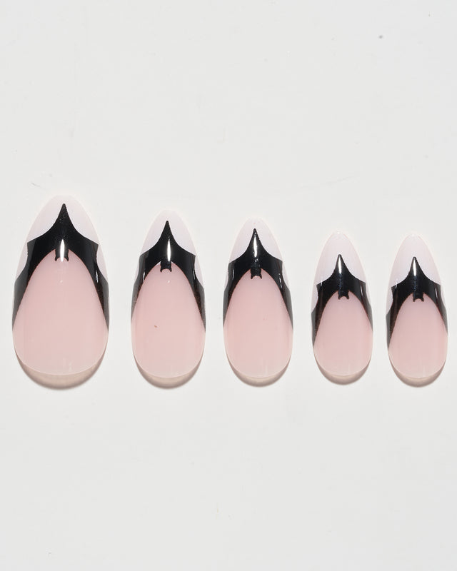 Batwing French / White