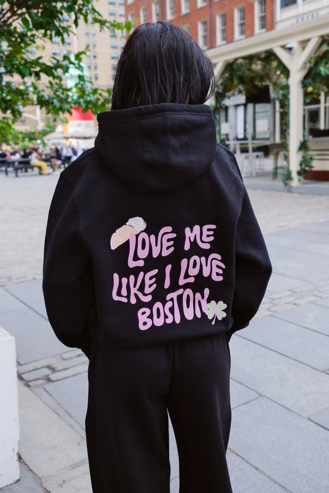Love Me Like I Love Boston Crop Graphic Hoodie (Black)