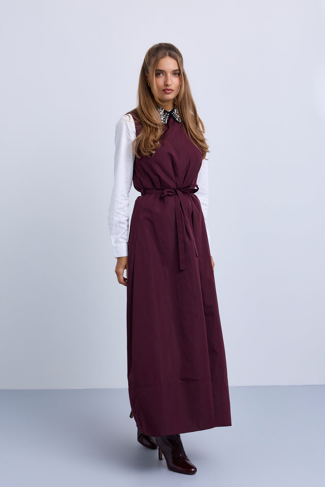 Taffeta Maxi Dress with Embellished Collar and Free Tie Belt - Burgundy