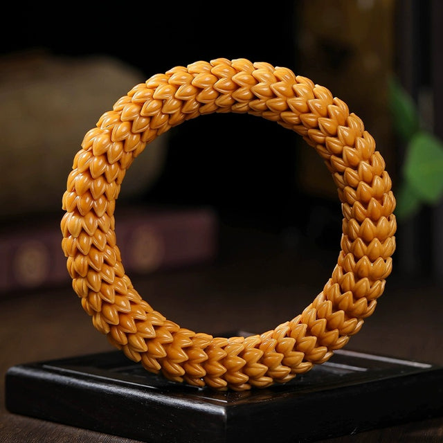 Hand Carved Monkey Head Walnut Lotus Mala Bracelet for Meditation