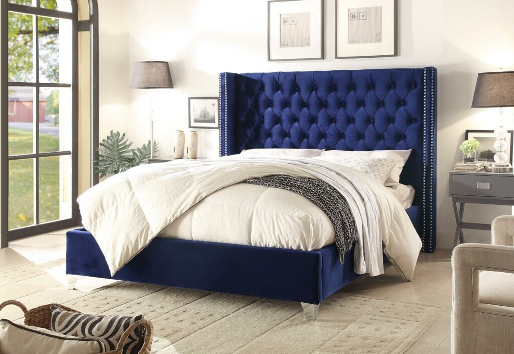 Queen Anne Bed 54inch Wingback Chester Chained