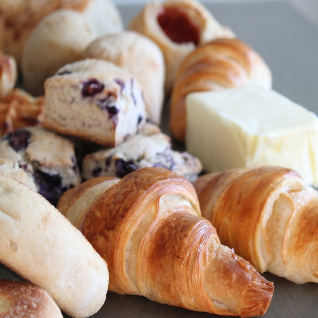 Ready-To-Bake Catering Box