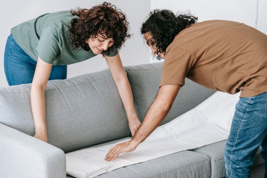 Couch Cover Buying Guide: Types, Materials and Fit
