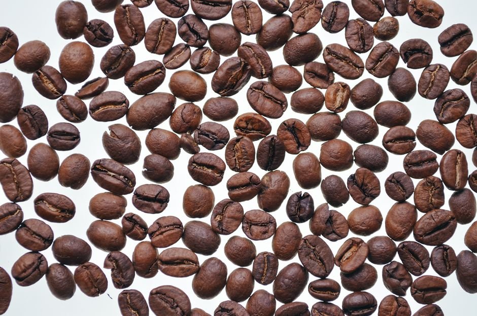 Whole bean coffee guide: choosing quality beans for home brewing