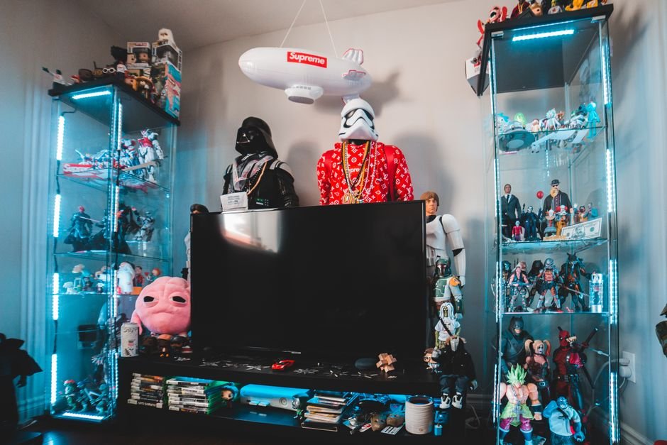 Display Cases for Collectibles: Protect and Showcase Your Collection