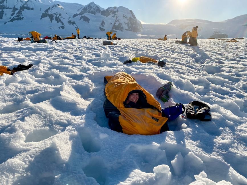 Best Sleeping Bags for Cold Weather: Temp Ratings Explained