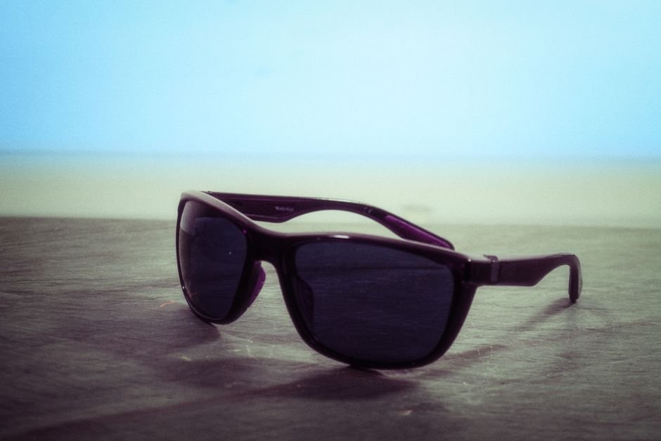 How to choose sunglasses: style, protection & fit