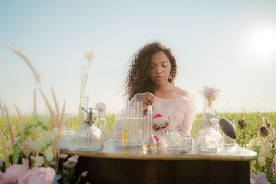 How Body Chemistry Changes Your Fragrance Scent