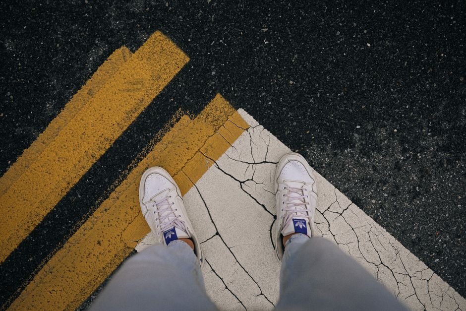 The Right Sneakers for Your Foot Type: A Complete Sizing Guide