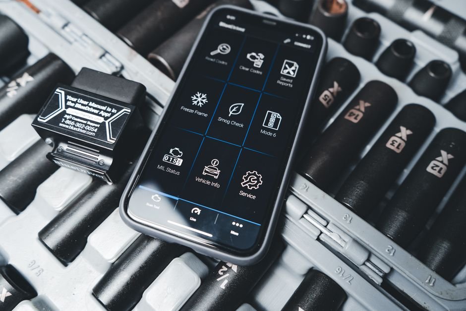 OBD2 Scanner Buying Guide: Check Engine Light Diagnosis