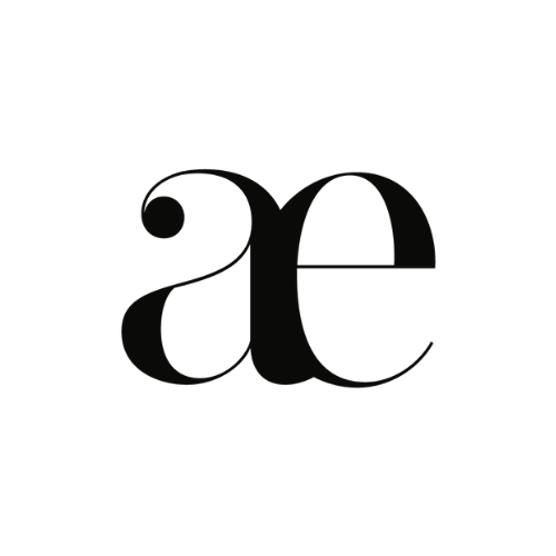 Loveaeva logo